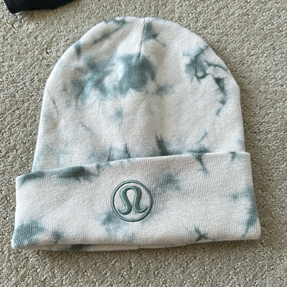 Lululemon beanie